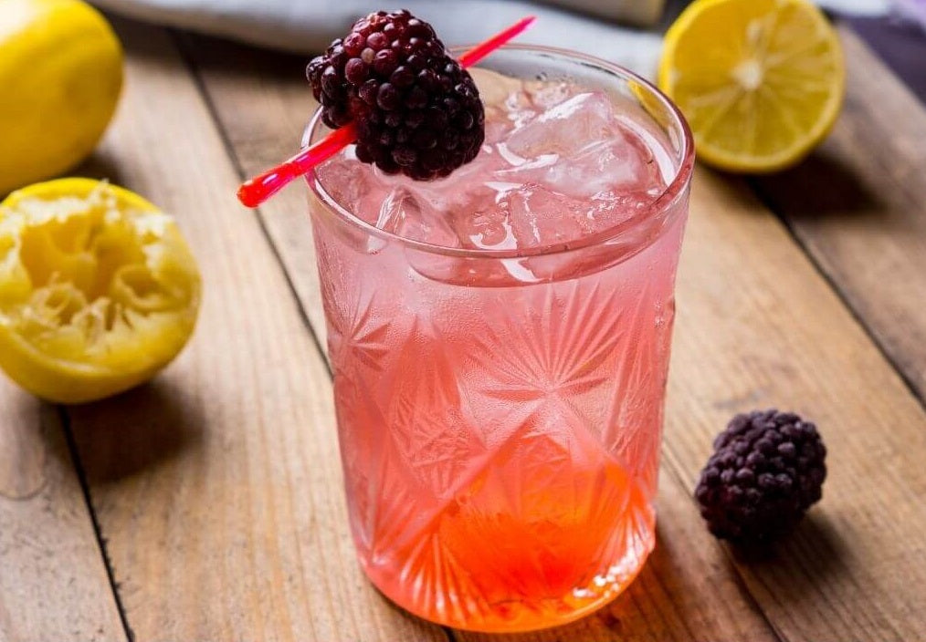 BLACKBERRY LEMONADE